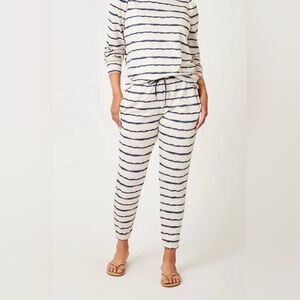 Carve Designs Chelsea Jogger Navy Tie Dye Stripe size large